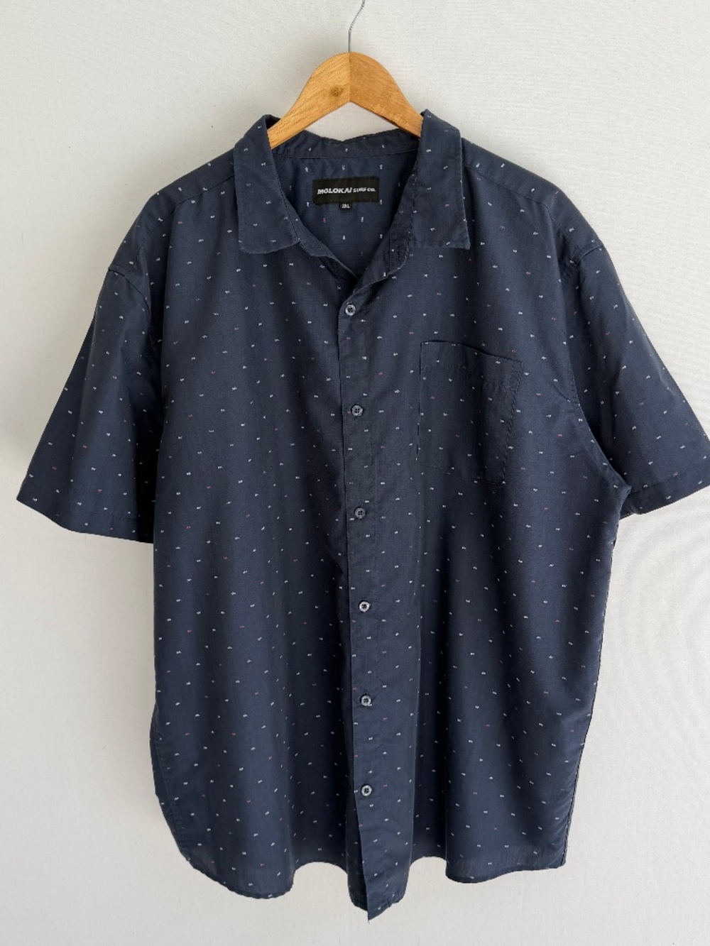 MOLOKAI Surf Co Men’s 2XL Navy Blue Fish Skeleton Print Short Sleeve Camp Shirt